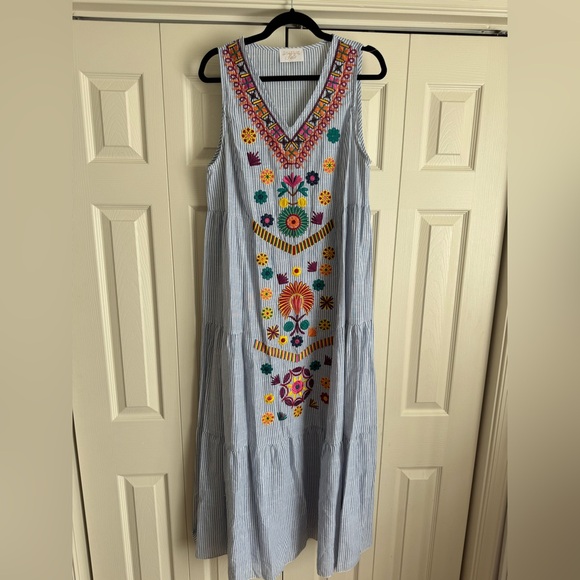 Embroidered Maxi Dress - Picture 3 of 8